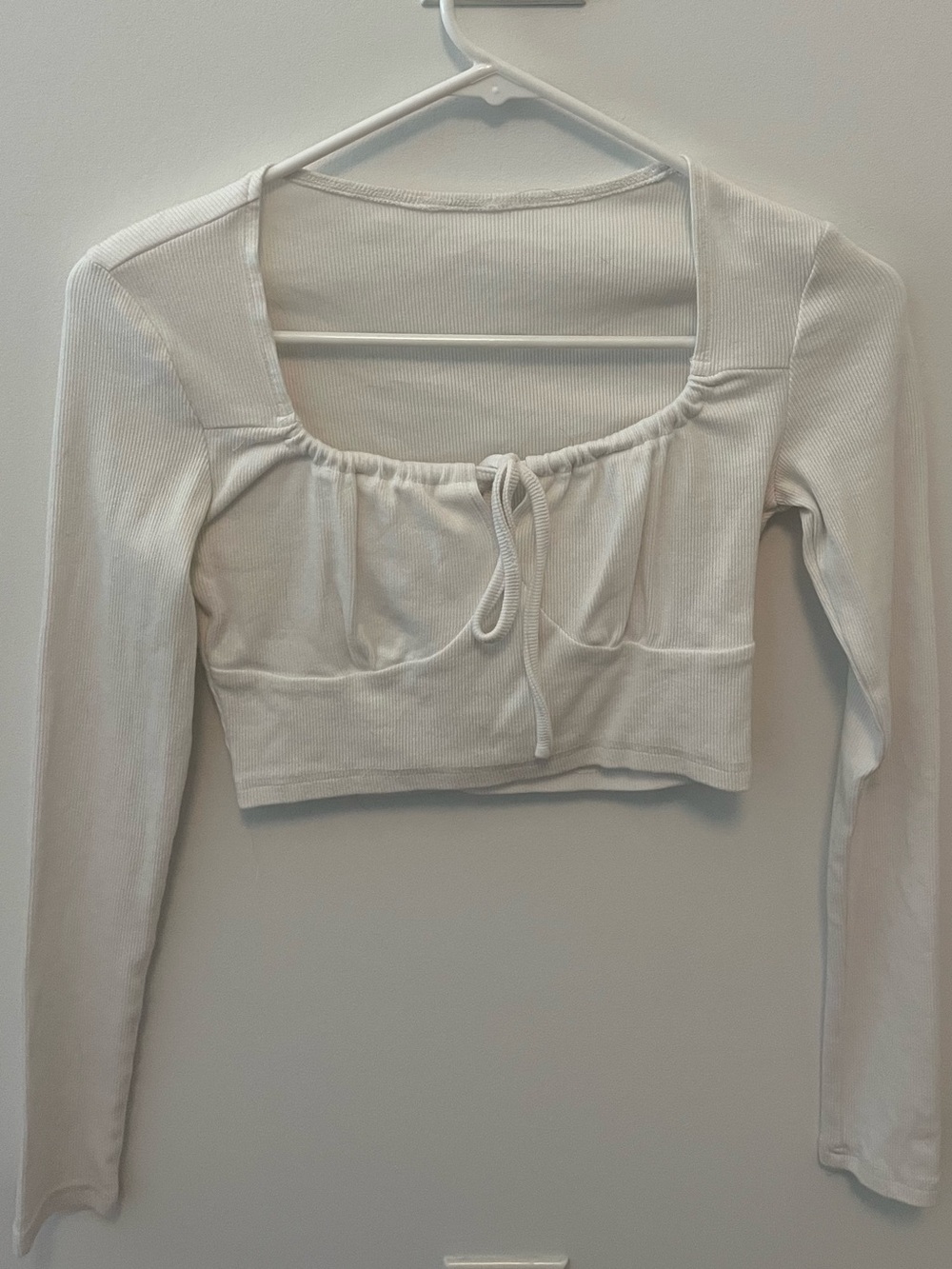 Women’s White Square Neck Tie Front Long Sleeve Crop Top